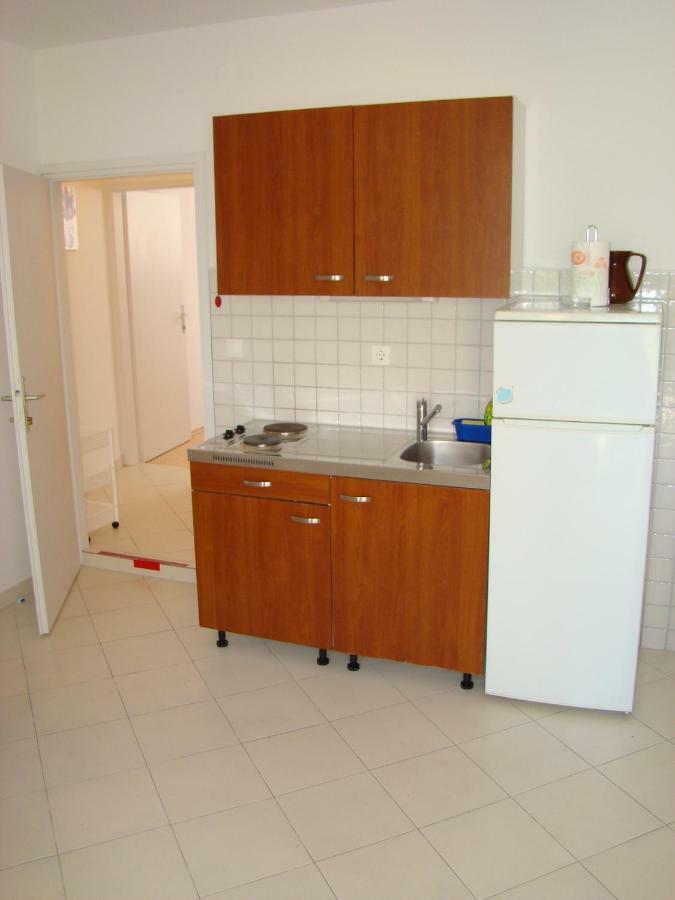 Apartments Ada Tučepi エクステリア 写真